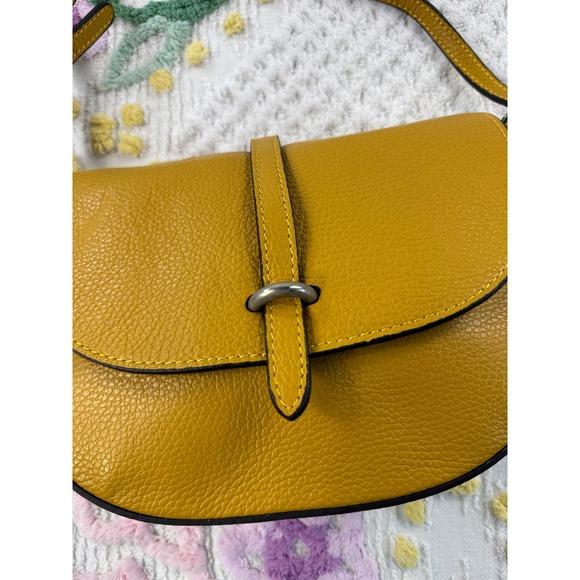 Borse in pelle Yellow genuine Leather Crossbody Saddle Bag Flap Closure Silver - Picture 3 of 13